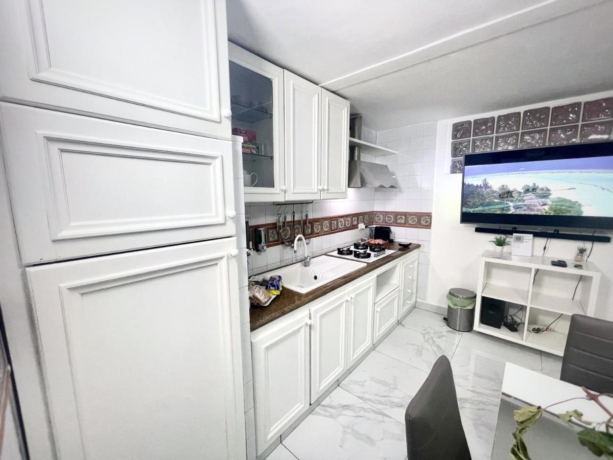 House Relax Apartment Centro Di Napoli Eksteriør billede
