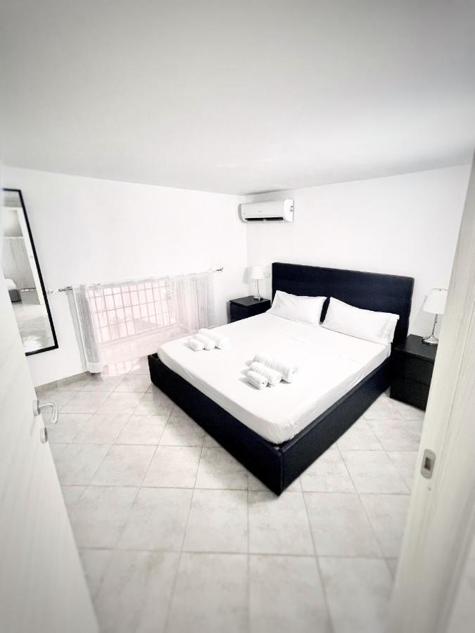 House Relax Apartment Centro Di Napoli Eksteriør billede