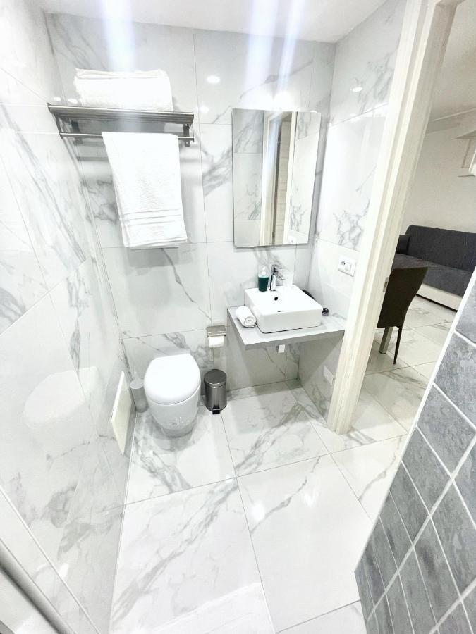 House Relax Apartment Centro Di Napoli Eksteriør billede