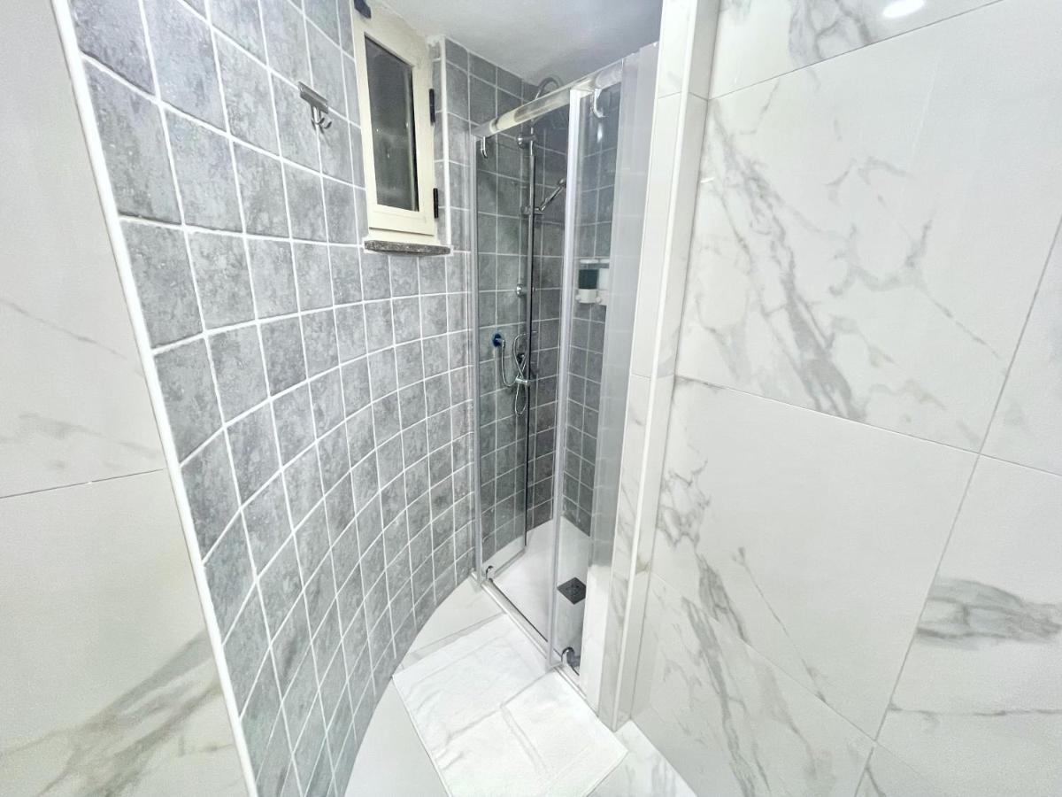 House Relax Apartment Centro Di Napoli Eksteriør billede